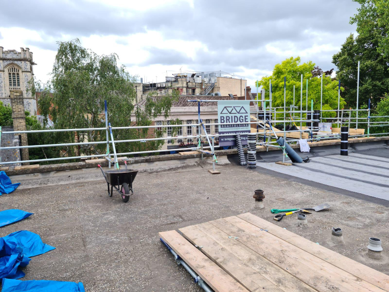 Edge Scaffolding Services Cambridge | Edge Protection | Bridge Scaffolding